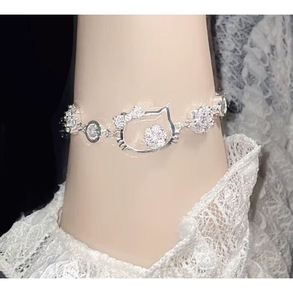 Hello Kitty Sanrio Silver Rhinestone Charm Bracelet – Adjustable Chain for Kids - Picture 5 of 6